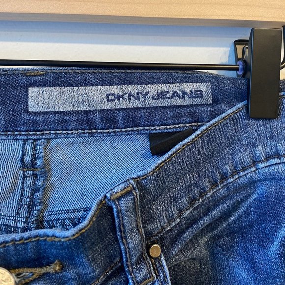 DKNY Soho Skinny Jeans - Picture 8 of 15